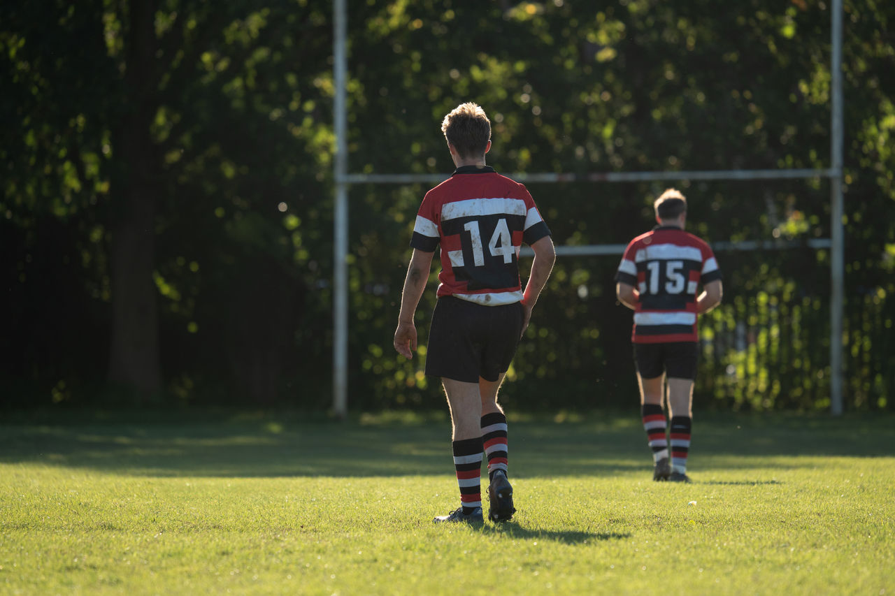 Rugby players on a grass pitch Indoor personal cardio training in gym; Shutterstock ID 1822207589; purchase_order: POIIG0004097; job: OMG1193295; client: Danone UK; other: 480